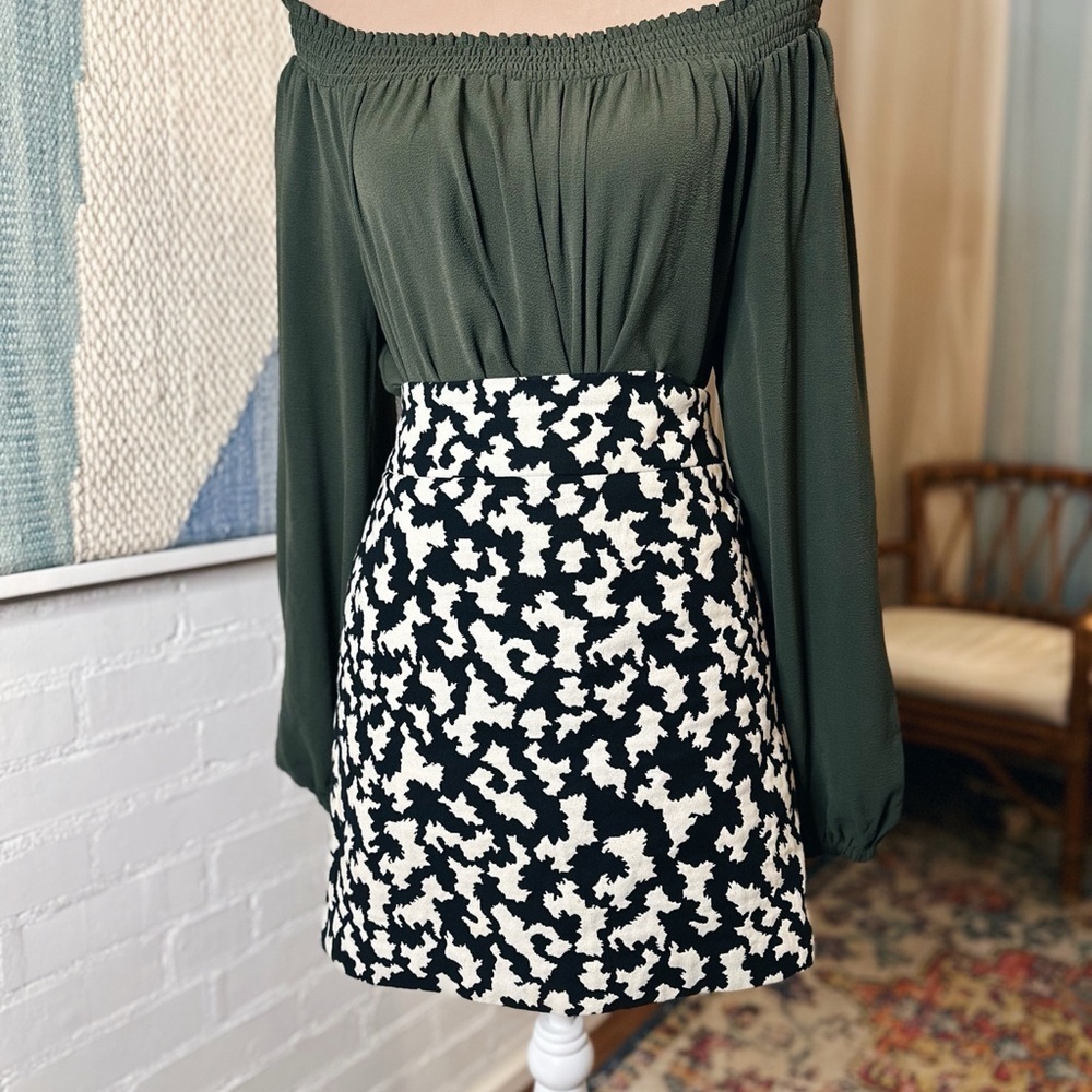 Loft Black and White Spotted Print Mini Skirt